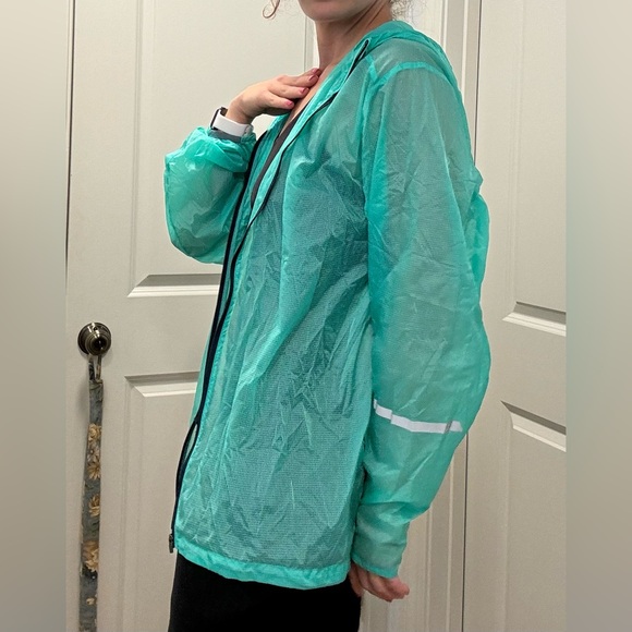 New Balance Light Wind Breaker - Picture 4 of 9